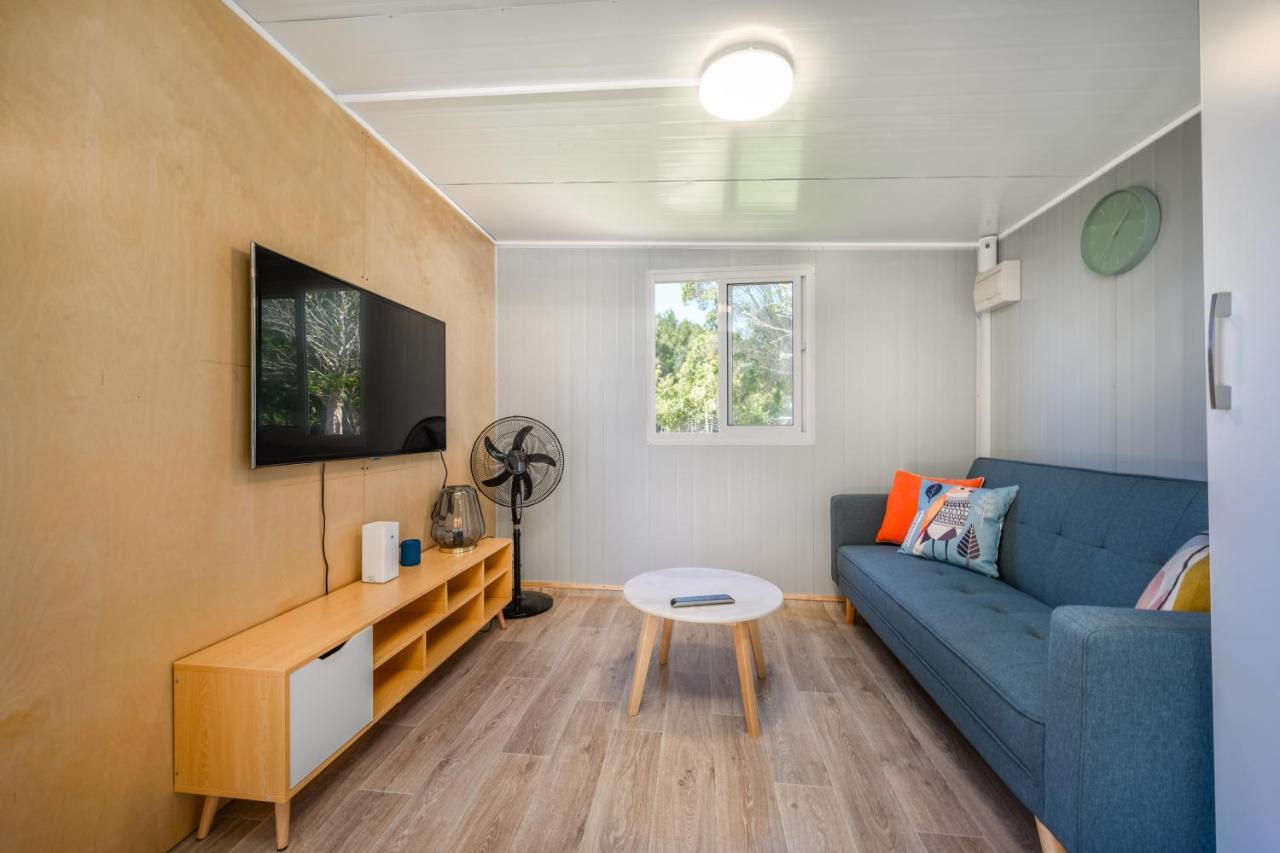 Cosy Cabin To Stay Even Better Than Glamping Pukekohe Bagian luar foto
